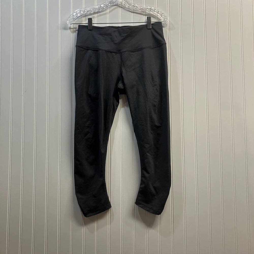 Prana Women Black Textured Supplex Ruched Back Cropped Yoga Leggings Size M Gym
